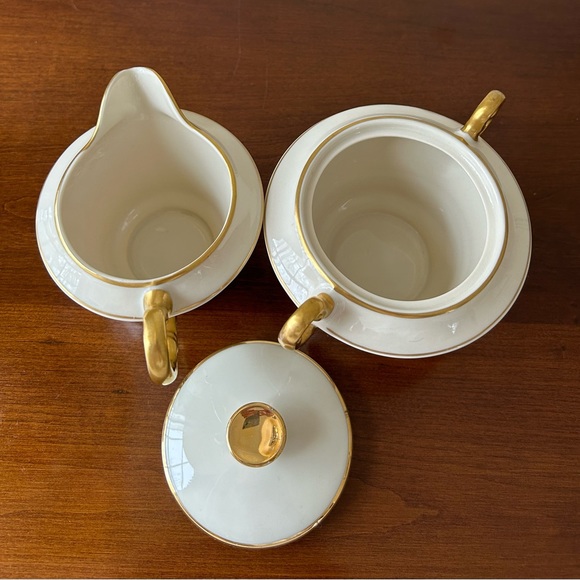 Jefferson by Old Ivory Syracuse China Gold Laurel Footed Creamer and Sugar Bowl - Picture 10 of 12